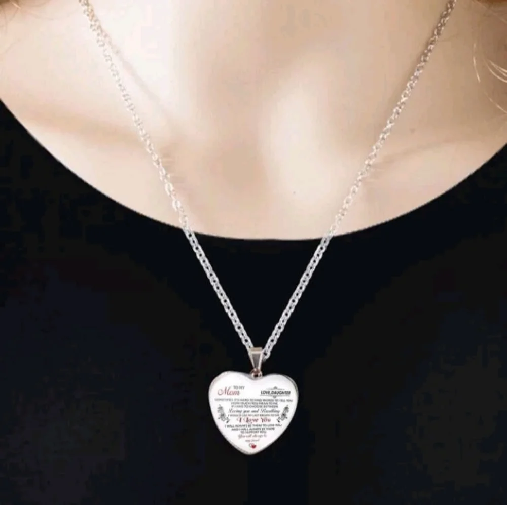 Mom Necklace - Picture 4 of 5